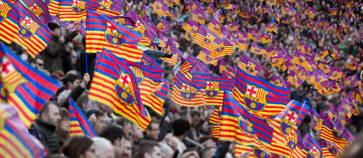 أزمة ملعب برشلونة أمام فالنسيا: حل وحيد ينتظر الموافقة | تفاصيل أزمة ملعب مباراة برشلونة